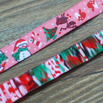 2クリスマスモチーフのチロルテープ 幅16mm ピンク(10ヤード) 