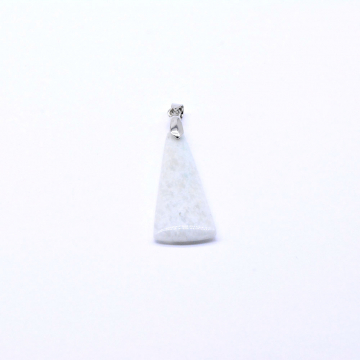 天然石チャーム　ブルーカルセドニー ペンダント　三角形　ロジウム　(1ヶ)