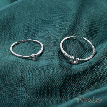 高品質デザインリング 指輪 ジルコニアリング 全2種 幅約4mm（1ヶ）