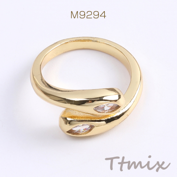 高品質デザインリング 指輪 ジルコニアリング 幅約10mm ゴールド（1ヶ）