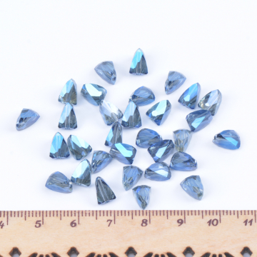 メッキガラスビーズ 三角形カット 6×7mm ブルー（20ヶ）