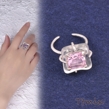 デザインリング 指輪 スクエア型 幅約17mm ピンク（1ヶ）